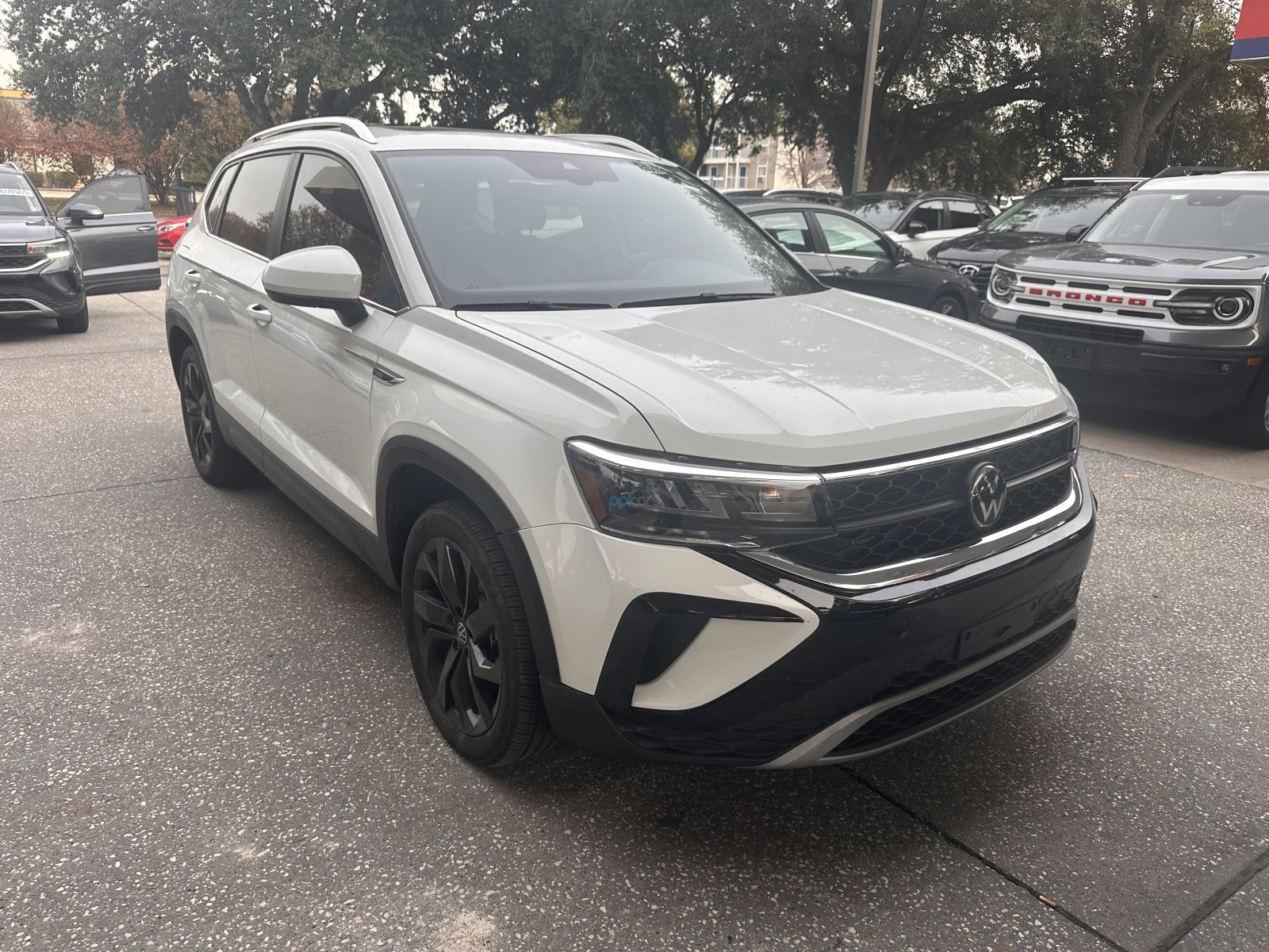 2023 Volkswagen Taos SE