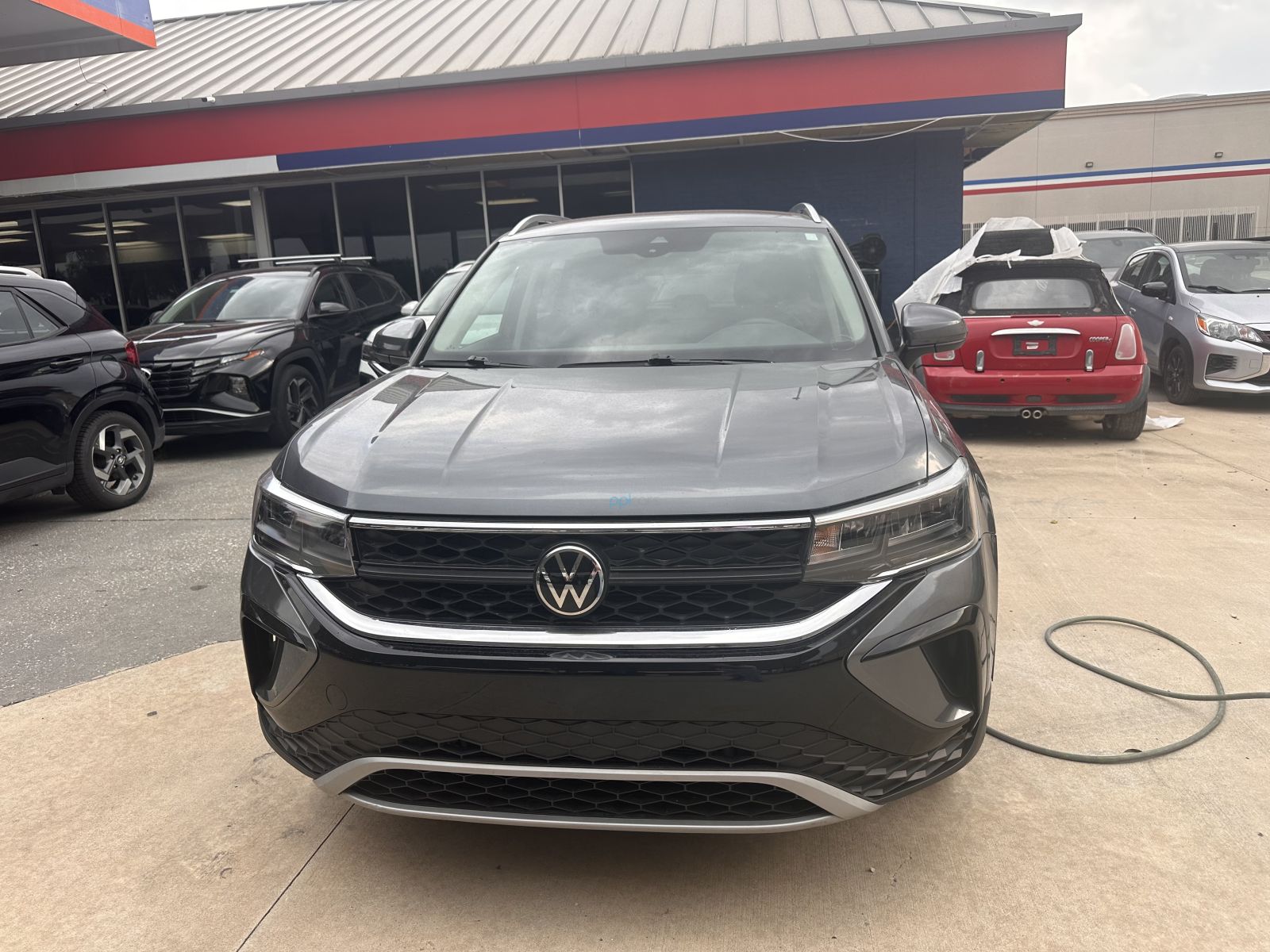 2023 Volkswagen Taos SE