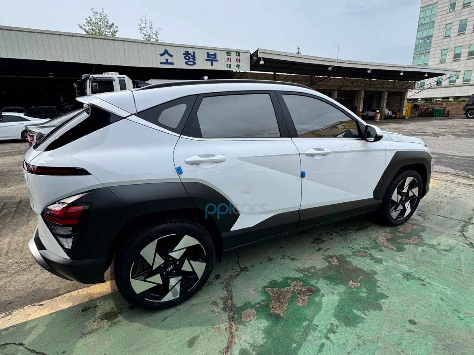 Make Hyundai