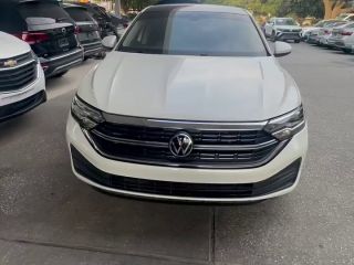 2023 Volkswagen Jetta SE