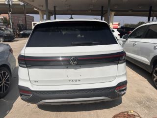 2025 Volkswagen Taos SE